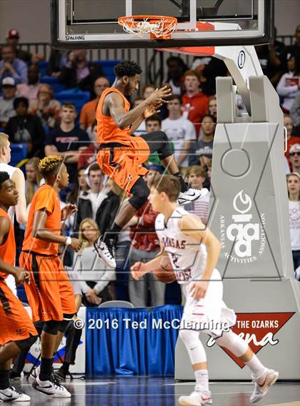 Thumbnail 3 in Malvern vs. Baptist Prep (AAA 4A Final) photogallery.