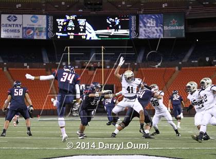 Thumbnail 1 in St. John Bosco vs. St. Louis photogallery.