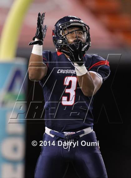 Thumbnail 3 in St. John Bosco vs. St. Louis photogallery.