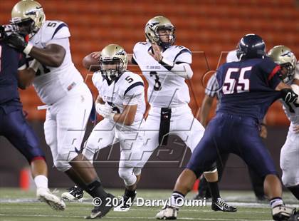 Thumbnail 2 in St. John Bosco vs. St. Louis photogallery.