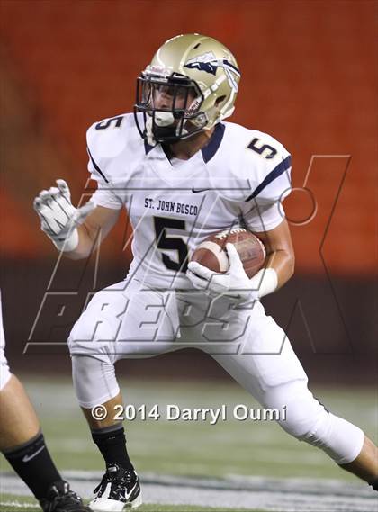 Thumbnail 3 in St. John Bosco vs. St. Louis photogallery.