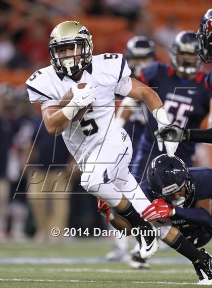 Thumbnail 2 in St. John Bosco vs. St. Louis photogallery.