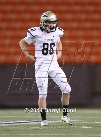 Thumbnail 3 in St. John Bosco vs. St. Louis photogallery.
