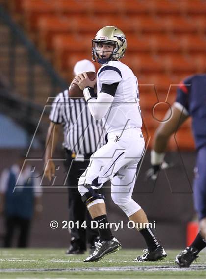 Thumbnail 1 in St. John Bosco vs. St. Louis photogallery.