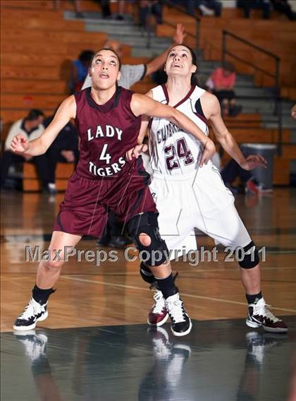 Thumbnail 3 in Clear Creek vs. A&M Consolidated (McDonalds Texas Invitational) photogallery.