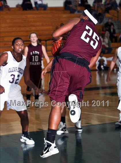 Thumbnail 3 in Clear Creek vs. A&M Consolidated (McDonalds Texas Invitational) photogallery.
