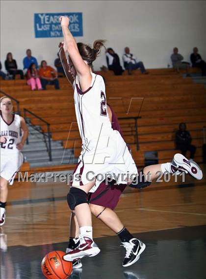 Thumbnail 1 in Clear Creek vs. A&M Consolidated (McDonalds Texas Invitational) photogallery.
