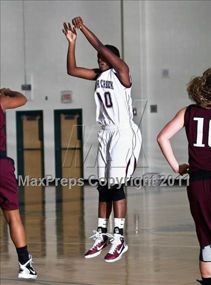 Thumbnail 1 in Clear Creek vs. A&M Consolidated (McDonalds Texas Invitational) photogallery.