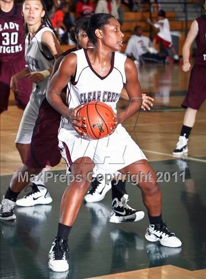 Thumbnail 2 in Clear Creek vs. A&M Consolidated (McDonalds Texas Invitational) photogallery.