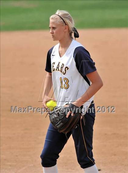 Thumbnail 1 in Warren vs Huntington Beach (Timberwolf Classic) photogallery.