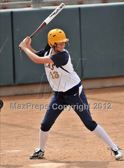 Thumbnail 1 in Warren vs Huntington Beach (Timberwolf Classic) photogallery.