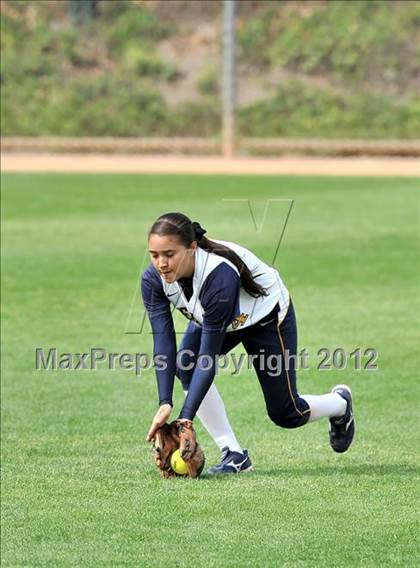 Thumbnail 3 in Warren vs Huntington Beach (Timberwolf Classic) photogallery.
