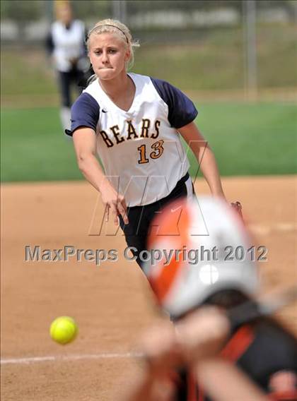 Thumbnail 2 in Warren vs Huntington Beach (Timberwolf Classic) photogallery.