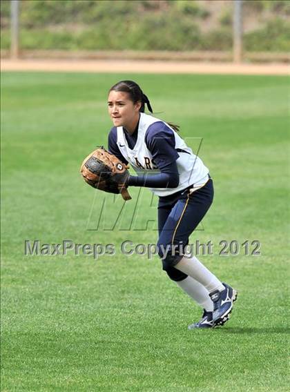 Thumbnail 2 in Warren vs Huntington Beach (Timberwolf Classic) photogallery.