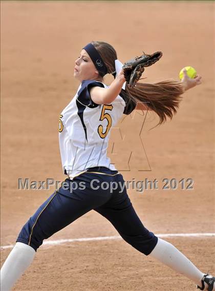Thumbnail 2 in Warren vs Huntington Beach (Timberwolf Classic) photogallery.