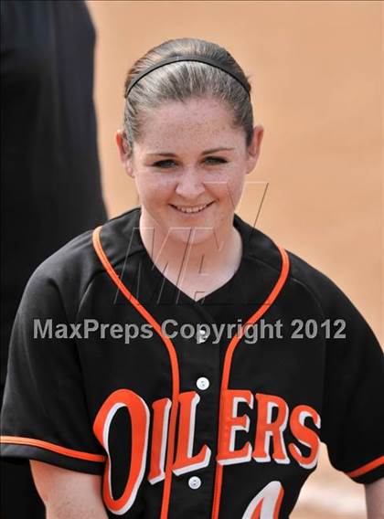 Thumbnail 1 in Warren vs Huntington Beach (Timberwolf Classic) photogallery.