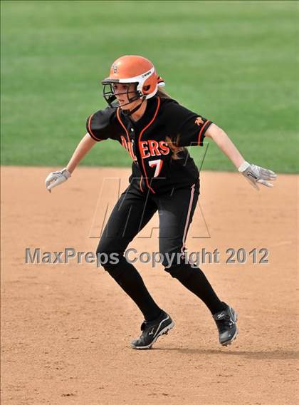 Thumbnail 1 in Warren vs Huntington Beach (Timberwolf Classic) photogallery.