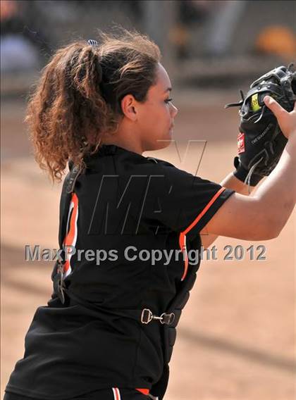 Thumbnail 2 in Warren vs Huntington Beach (Timberwolf Classic) photogallery.