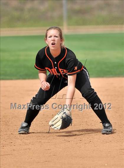 Thumbnail 1 in Warren vs Huntington Beach (Timberwolf Classic) photogallery.