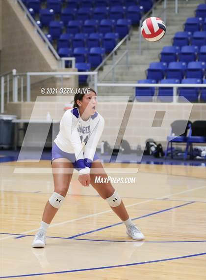 Thumbnail 2 in MacArthur vs. Marshall photogallery.
