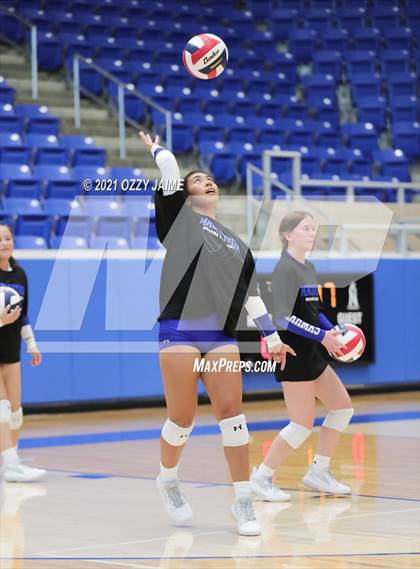 Thumbnail 1 in MacArthur vs. Marshall photogallery.