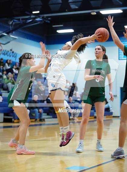 Thumbnail 3 in Bishop Grimes vs Fayetteville-Manlius photogallery.