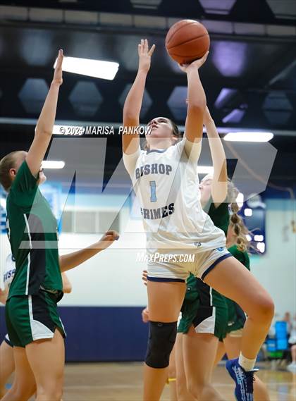 Thumbnail 3 in Bishop Grimes vs Fayetteville-Manlius photogallery.