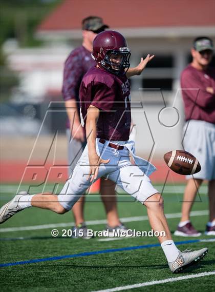 Thumbnail 2 in Waxahachie vs Rowlett (Scrimmage) photogallery.