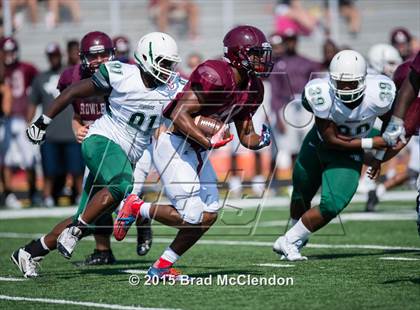 Thumbnail 2 in Waxahachie vs Rowlett (Scrimmage) photogallery.