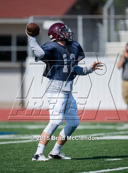 Thumbnail 3 in Waxahachie vs Rowlett (Scrimmage) photogallery.