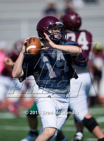 Thumbnail 2 in Waxahachie vs Rowlett (Scrimmage) photogallery.