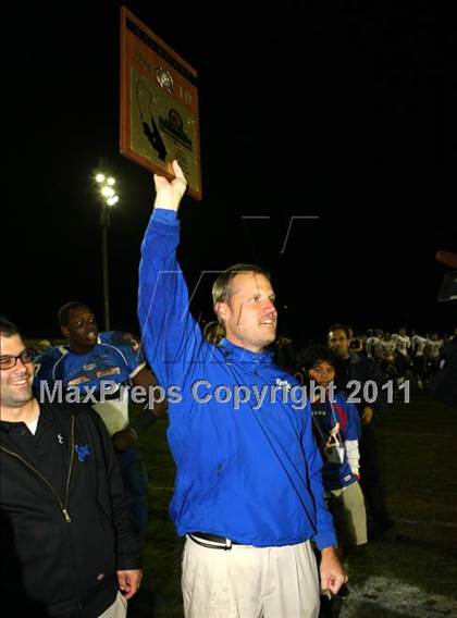 Thumbnail 3 in Serra vs. Arroyo Grande (CIF SS Western Division Final) photogallery.
