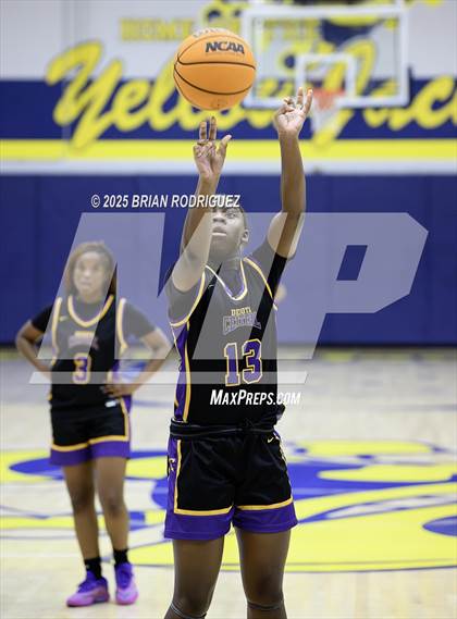 Thumbnail 3 in DeSoto Central vs. Mountain Home (Wynne Classic) photogallery.