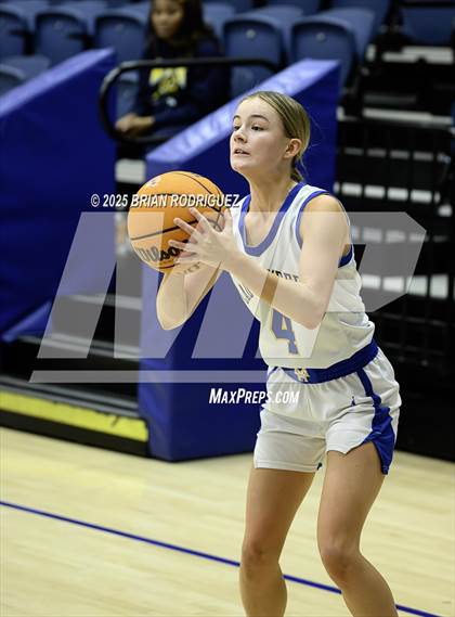 Thumbnail 2 in DeSoto Central vs. Mountain Home (Wynne Classic) photogallery.