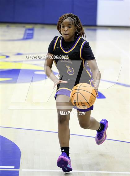 Thumbnail 2 in DeSoto Central vs. Mountain Home (Wynne Classic) photogallery.