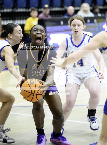 Thumbnail 2 in DeSoto Central vs. Mountain Home (Wynne Classic) photogallery.