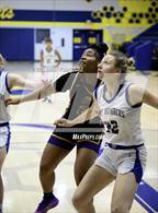 Photo from the gallery "DeSoto Central vs. Mountain Home (Wynne Classic)"