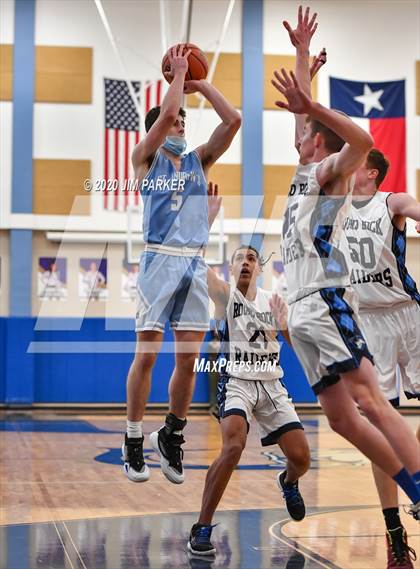 Thumbnail 1 in St. Andrew's vs Round Rock HomeSchool (St. Dominic Savio Tournament) photogallery.