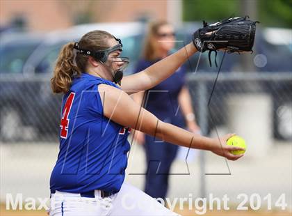 Thumbnail 3 in First Baptist Christian vs Alpha Omega Academy photogallery.