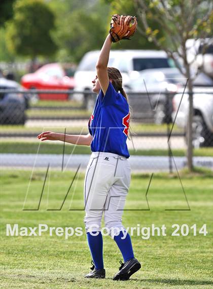 Thumbnail 3 in First Baptist Christian vs Alpha Omega Academy photogallery.