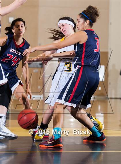 Thumbnail 1 in Beyer @ Gregori photogallery.