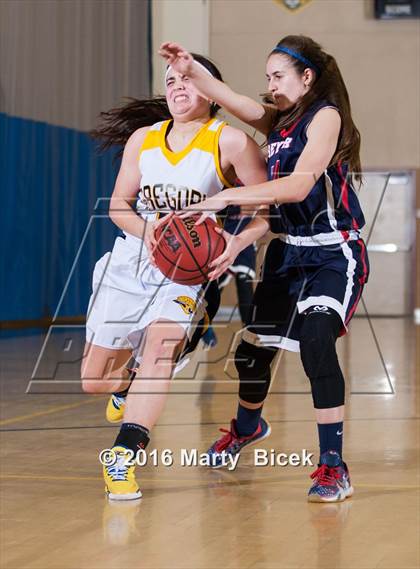 Thumbnail 3 in Beyer @ Gregori photogallery.