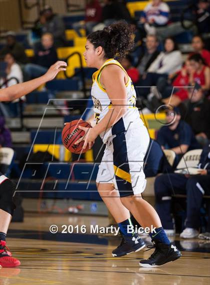 Thumbnail 2 in Beyer @ Gregori photogallery.