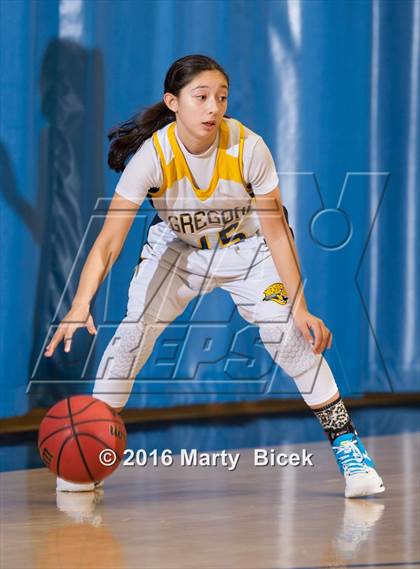 Thumbnail 2 in Beyer @ Gregori photogallery.