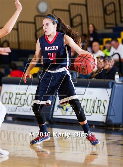 Thumbnail 1 in Beyer @ Gregori photogallery.