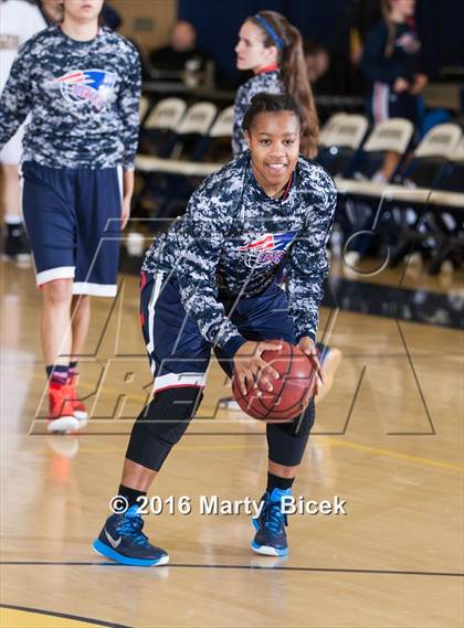 Thumbnail 1 in Beyer @ Gregori photogallery.