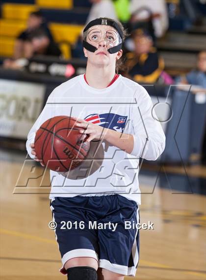 Thumbnail 1 in Beyer @ Gregori photogallery.