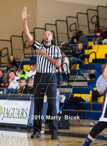 Thumbnail 3 in Beyer @ Gregori photogallery.