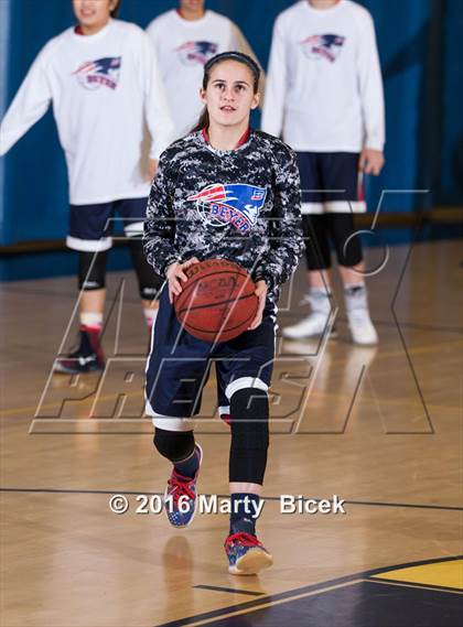 Thumbnail 3 in Beyer @ Gregori photogallery.