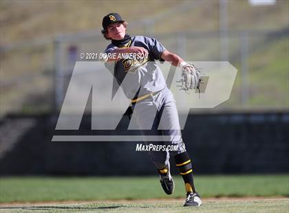 Thumbnail 1 in Del Oro @ Vista del Lago photogallery.
